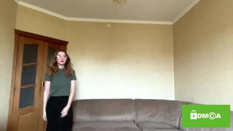 Olivia here online show from October 3, 2025, 8:22 am