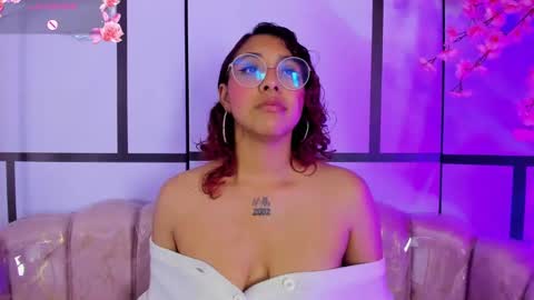 Snapshot of olivejoness_ chatting on September 19, 2025, 5:53 am olive online show from September 19, 2025, 5:53 am