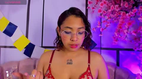 Snapshot of olivejoness_ chatting on October 1, 2025, 5:57 am olive online show from October 1, 2025, 5:57 am
