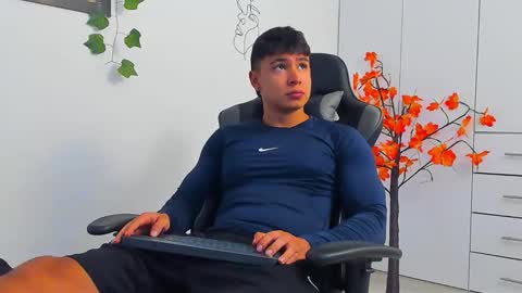 Oliver bray online show from January 12, 2026, 7:52 pm