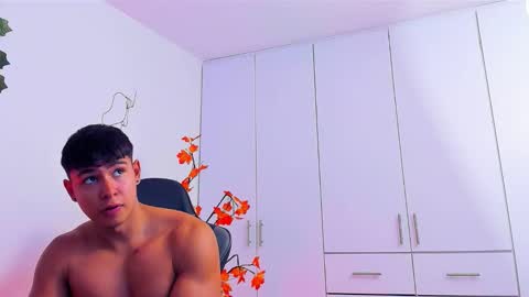 Snapshot of oliver_bray chatting on January 16, 2026, 9:19 pm Oliver bray online show from January 16, 2026, 9:19 pm