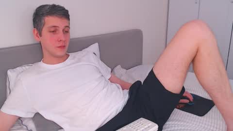 Oliver online show from March 15, 2026, 11:49 am