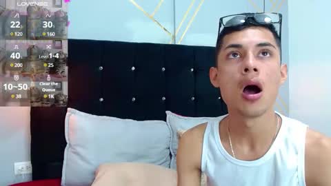 Snapshot of oliver_king_sex chatting on January 16, 2025, 5:44 pm Oliver Smith online show from January 16, 2025, 5:44 pm