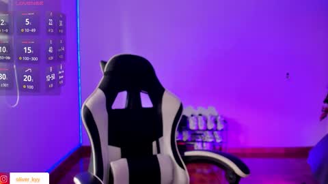 Snapshot of oliver_kyy chatting on January 7, 2026, 8:44 pm oliveeer online show from January 7, 2026, 8:44 pm