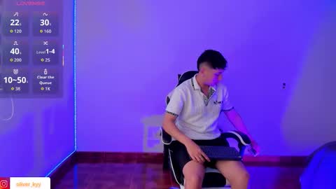 Snapshot of oliver_kyy chatting on January 10, 2026, 6:42 pm oliveeer online show from January 10, 2026, 6:42 pm