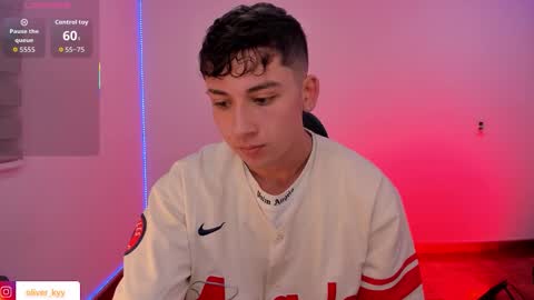 Snapshot of oliver_kyy chatting on February 16, 2026, 12:40 am oliveeer online show from February 16, 2026, 12:40 am