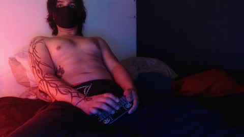 Snapshot of oliver_laid_2023 chatting on January 5, 2025, 6:24 am oliver_laid_2023 online show from January 5, 2025, 6:24 am