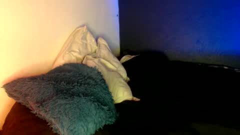 Snapshot of oliver_laid_2023 chatting on January 18, 2025, 2:02 pm oliver_laid_2023 online show from January 18, 2025, 2:02 pm