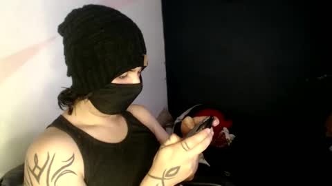 Snapshot of oliver_laid_2023 chatting on February 23, 2025, 1:02 am oliver_laid_2023 online show from February 23, 2025, 1:02 am