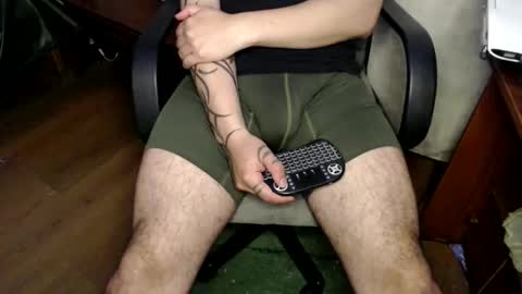 oliver_laid_2023 online show from November 29, 2025, 6:38 am