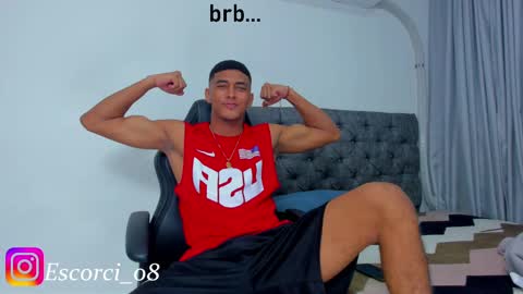 oliver_smith_2 online show from February 11, 2025, 6:22 pm