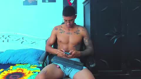 oliver_smith_2 online show from June 26, 2026, 3:38 pm