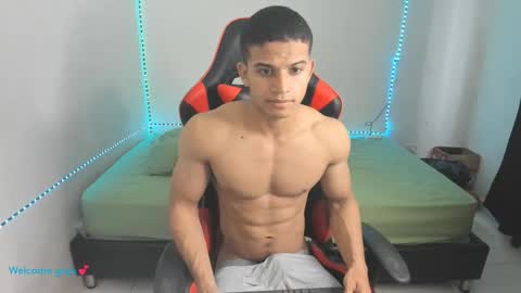 oliver thompsson online show from February 1, 2026, 8:18 pm