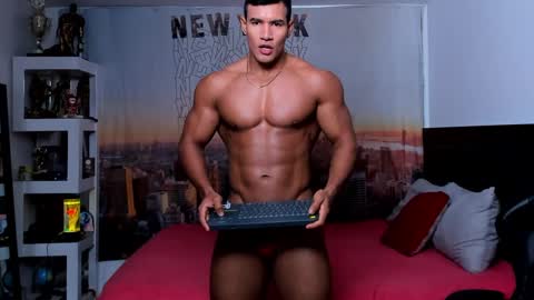 Snapshot of oliver_tommy chatting on October 13, 2025, 1:55 pm oliver_tommy online show from October 13, 2025, 1:55 pm