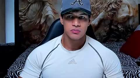 Snapshot of oliver_tommy chatting on November 26, 2025, 12:50 pm oliver_tommy online show from November 26, 2025, 12:50 pm