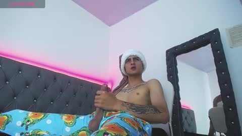 Snapshot of oliverkoch chatting on December 24, 2024, 3:38 am Oliver Koch online show from December 24, 2024, 3:38 am