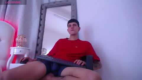 Snapshot of oliverkoch chatting on January 18, 2025, 3:42 am Oliver Koch online show from January 18, 2025, 3:42 am