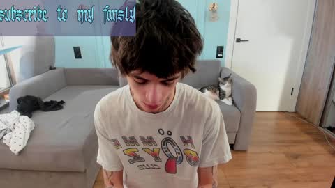 oliverrgroove online show from January 17, 2025, 8:02 am