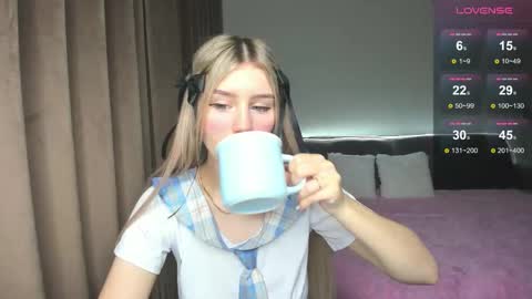 Snapshot of olivia1taylor chatting on November 23, 2025, 6:13 am Olivia online show from November 23, 2025, 6:13 am