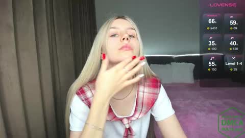 Snapshot of olivia1taylor chatting on January 11, 2026, 12:32 pm Olivia online show from January 11, 2026, 12:32 pm