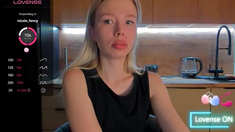 Snapshot of olivia_bells chatting on March 13, 2026, 10:05 pm Olivia 3 online show from March 13, 2026, 10:05 pm