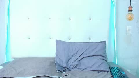 Snapshot of olivia_bunny52 chatting on November 26, 2025, 6:53 pm olivia online show from November 26, 2025, 6:53 pm