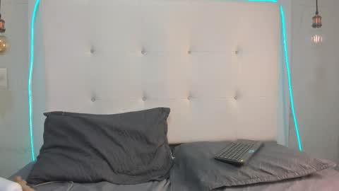 Snapshot of olivia_bunny52 chatting on December 1, 2025, 7:41 pm olivia online show from December 1, 2025, 7:41 pm