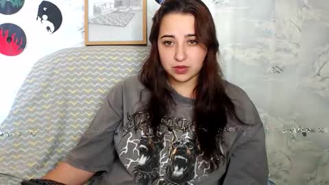 Snapshot of olivia_defo chatting on October 2, 2025, 9:05 am olivia_defo online show from October 2, 2025, 9:05 am