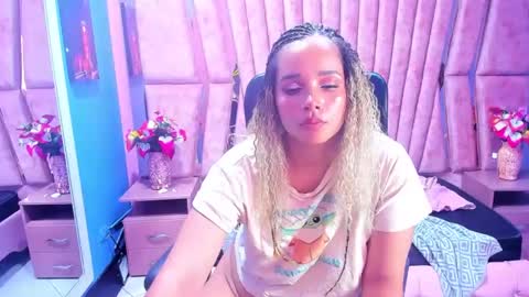 Snapshot of olivia_fox69 chatting on January 8, 2025, 11:54 am OLIVIA online show from January 8, 2025, 11:54 am