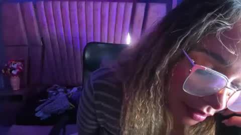 Snapshot of olivia_fox69 chatting on January 12, 2025, 10:02 am OLIVIA online show from January 12, 2025, 10:02 am