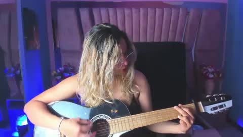 Snapshot of olivia_fox69 chatting on January 19, 2025, 3:08 am OLIVIA online show from January 19, 2025, 3:08 am