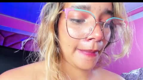 Snapshot of olivia_fox69 chatting on February 11, 2025, 9:31 am OLIVIA online show from February 11, 2025, 9:31 am