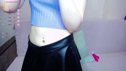 Snapshot of olivia_graceee chatting on December 7, 2024, 9:06 am olivia_graceee online show from December 7, 2024, 9:06 am