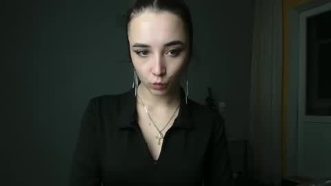 Snapshot of olivia_oliv chatting on January 7, 2025, 8:31 pm Olivia online show from January 7, 2025, 8:31 pm
