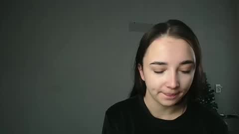 Snapshot of olivia_oliv chatting on January 19, 2026, 7:34 am Olivia online show from January 19, 2026, 7:34 am