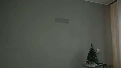 Snapshot of olivia_oliv chatting on February 13, 2026, 12:45 pm Olivia online show from February 13, 2026, 12:45 pm