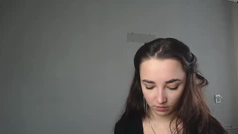 Olivia online show from March 17, 2026, 12:52 pm