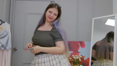 Snapshot of olivia_osuna chatting on November 3, 2025, 11:44 am Viva online show from November 3, 2025, 11:44 am