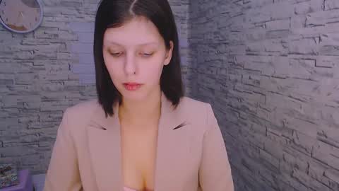 Snapshot of olivia_red_ chatting on December 16, 2024, 4:27 pm Olivia online show from December 16, 2024, 4:27 pm