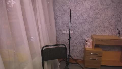 Snapshot of olivia_red_ chatting on December 18, 2024, 11:56 am Olivia online show from December 18, 2024, 11:56 am