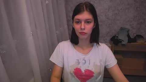 Snapshot of olivia_red_ chatting on January 4, 2025, 10:24 pm Olivia online show from January 4, 2025, 10:24 pm