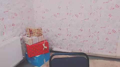 Snapshot of olivia_red_ chatting on February 13, 2025, 11:17 am Olivia online show from February 13, 2025, 11:17 am