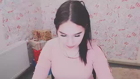 Snapshot of olivia_red_ chatting on February 14, 2025, 10:49 am Olivia online show from February 14, 2025, 10:49 am