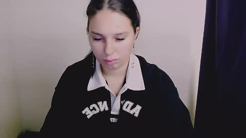 Snapshot of olivia_red_ chatting on September 25, 2025, 3:54 am Olivia online show from September 25, 2025, 3:54 am