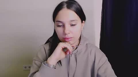 Snapshot of olivia_red_ chatting on September 29, 2025, 3:44 am Olivia online show from September 29, 2025, 3:44 am