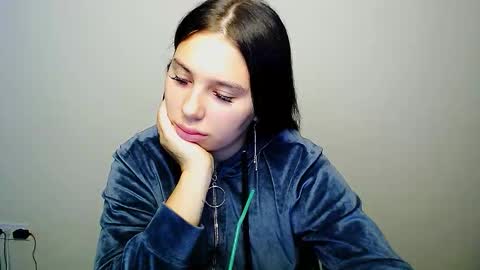 Snapshot of olivia_red_ chatting on October 4, 2025, 3:59 am Olivia online show from October 4, 2025, 3:59 am