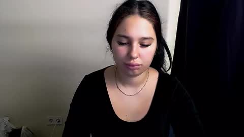 Snapshot of olivia_red_ chatting on November 3, 2025, 4:14 am Olivia online show from November 3, 2025, 4:14 am