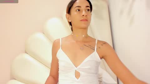 Olivia online show from February 17, 2025, 12:32 am