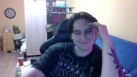 Snapshot of olivia_sweet11 chatting on February 18, 2026, 9:49 am Olivia online show from February 18, 2026, 9:49 am