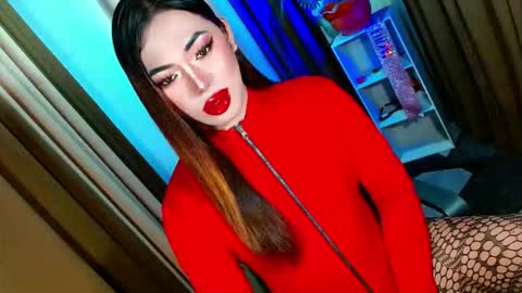 Miss OLIVIA online show from October 10, 2025, 7:40 am